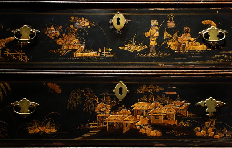 chinoiserie, chest of drawers, gilding