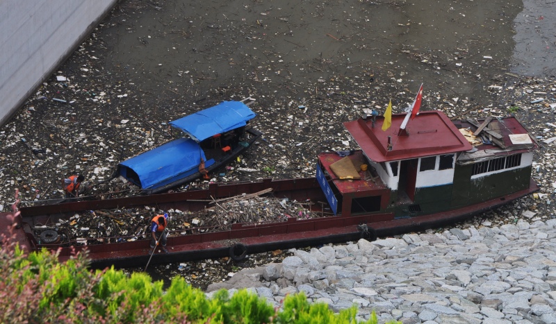 garbage, rubbish, three gorges dam, clean-up