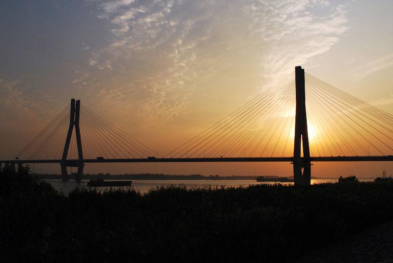 Yangzi Bridge, Yangzi River, river