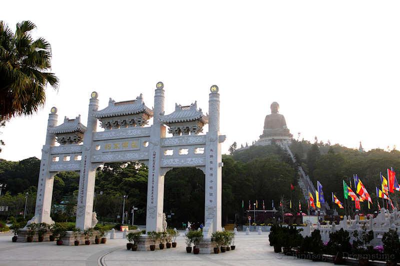 Hong Kong, Buddhism, gateway